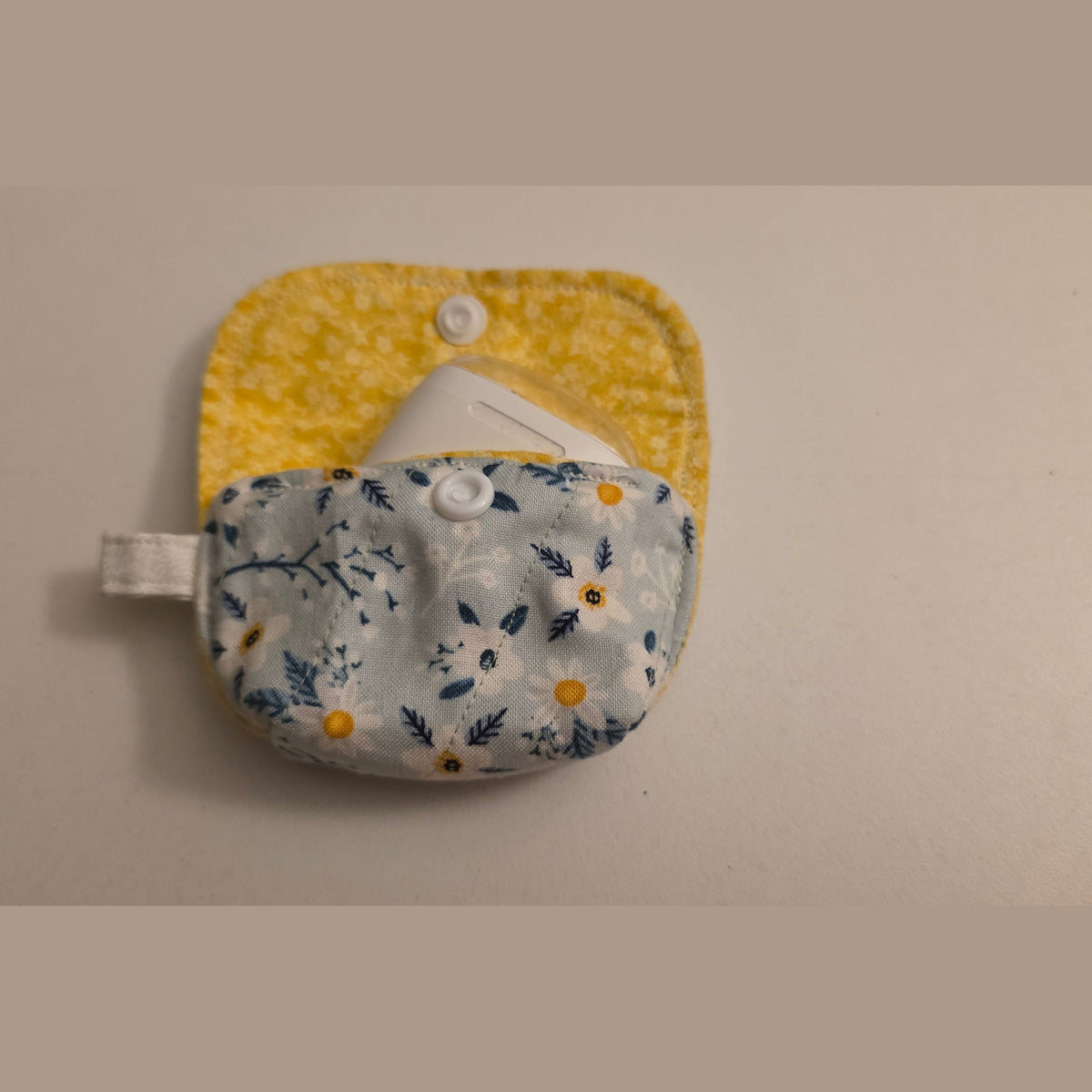 Blue Daisy Print Earbud Case